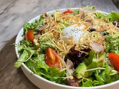 藜麦窝蛋沙拉-The Rug Cafe(王府中环店)