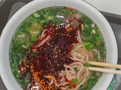 -伊穆祥牛肉面总店·清真