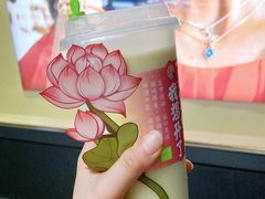 -奈雪的茶(湖滨银泰in77C区PRO店)