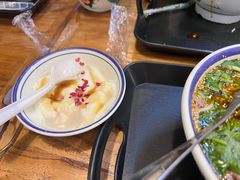 -云阿蛮云南生烫牛肉米线(奉贤路店)