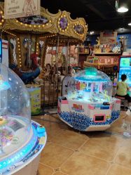 点击看大图 -卡通尼乐园(五彩世界店)