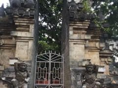 -乌鲁瓦图寺