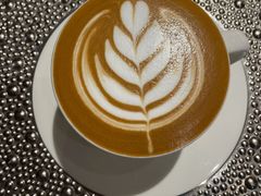 -LEO CAFE