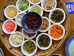 -包整·丝娃娃(一览甲秀楼风景店)