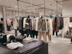 -URBAN REVIVO(欢乐海岸购物中心店)