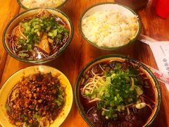 -拈签一笑黄牛肉辣卤串串