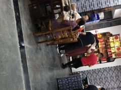 -临街徽菜馆·正宗黄山味