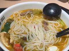 -蒙自源米线大王(东站店)