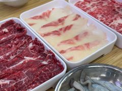 -杨老板·海鲜集市火锅·鲜切牛肉(中防万宝店)