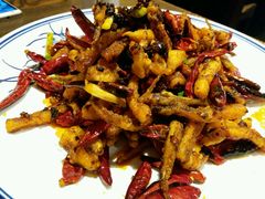 老干妈煸鱿鱼须-吕氏疙瘩汤·私家菜馆(慈云寺店)