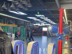 -极限PLAY运动娱乐新世界·团建派对潮玩休闲馆·室内蹦极高空游乐园
