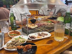 -哈尔滨小酒馆·鲜肉现穿自助烧烤(康新花园店)