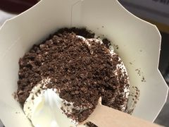 奥利奥麦旋风-麦当劳(中山公园龙之梦店)
