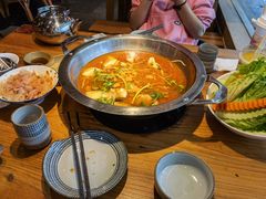 -野山舂·贵州现舂酸汤火锅(鸿通城店)