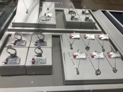 -萃华金店(罗斯福广场店)