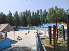 -稻香湖景欢乐岛温泉城堡