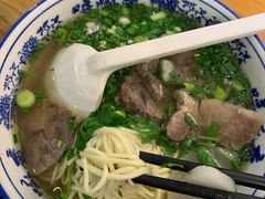 -嘻小北·兰州清汤牛肉面(太平洋森活天地店)