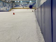 -荔波冰雪水世界主题乐园