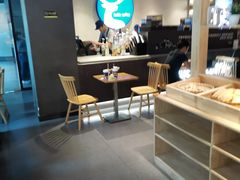 大堂-瑞幸咖啡(广东外经贸大厦店)