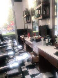 -MARTIN'S BARBER SHOP男士理发馆