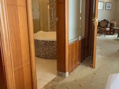 -汕尾巴黎半岛酒店