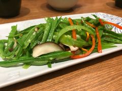 五彩花菇荷兰豆-云海肴·汽锅鸡·云南菜(东坝金隅店)
