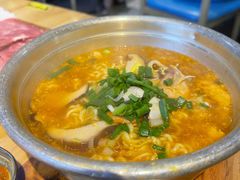 辛拉面-金顺韩式烤肉·网红烤肉店(广利路店)