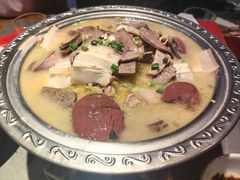 东北杀猪菜-金手勺东北菜馆(大屯北路店)