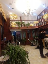 -尼特斯男士发型馆