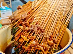 -拈签一笑黄牛肉辣卤串串