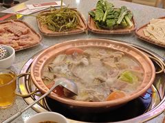 -阿婆情腊排骨火锅(金虹路店)