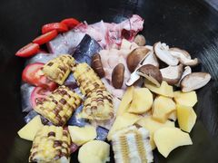 -老刘生态大鱼坊铁锅炖鱼(赛马场店)