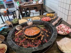 -黄潇洒老火锅(九眼桥宏济巷店)