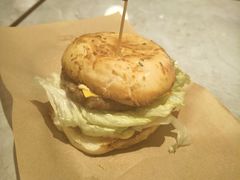 -必胜客(欢乐颂店)