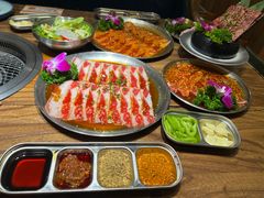 -明洞阿姨·韩式酱蟹烤肉·创意料理(三元桥店)