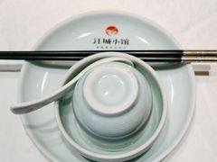 -江城小馆陕南妈妈菜·全球旅行餐厅(钟楼店)