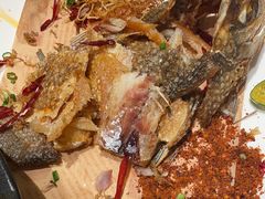 -肥肥虾庄·金牌油焖大虾(汉口城市广场店)