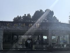-龙水峡地缝景区