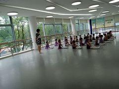 -小荧星艺校(浦东中环分校)