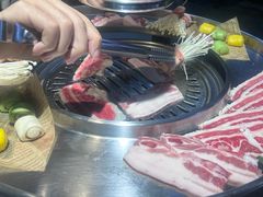 -哈哈碳都·牛肋条无限自助烤肉(宝龙店)