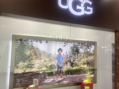 -UGG(燕莎奥特莱斯购物中心店)