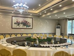 -庭苑美食中心·陈皮烧鹅·海鲜(台山店)