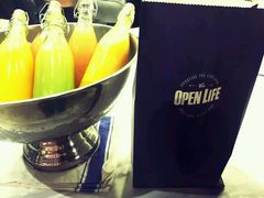 -The open life(万象城店)