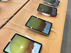 -Apple零售店(华贸购物中心店)