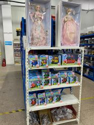 -逝水玩具折扣店