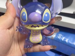 -名创优品(北京新中关购物中心地铁层店)