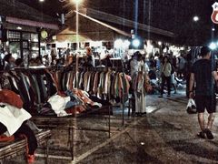 -席娜卡琳火车铁道夜市