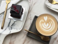 -UNI UNI(环亚凯瑟琳店)