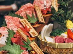 -山川小町·极番烧肉(新地假日广场店)