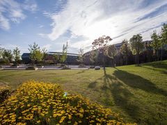 -上海滴水湖皇冠假日酒店